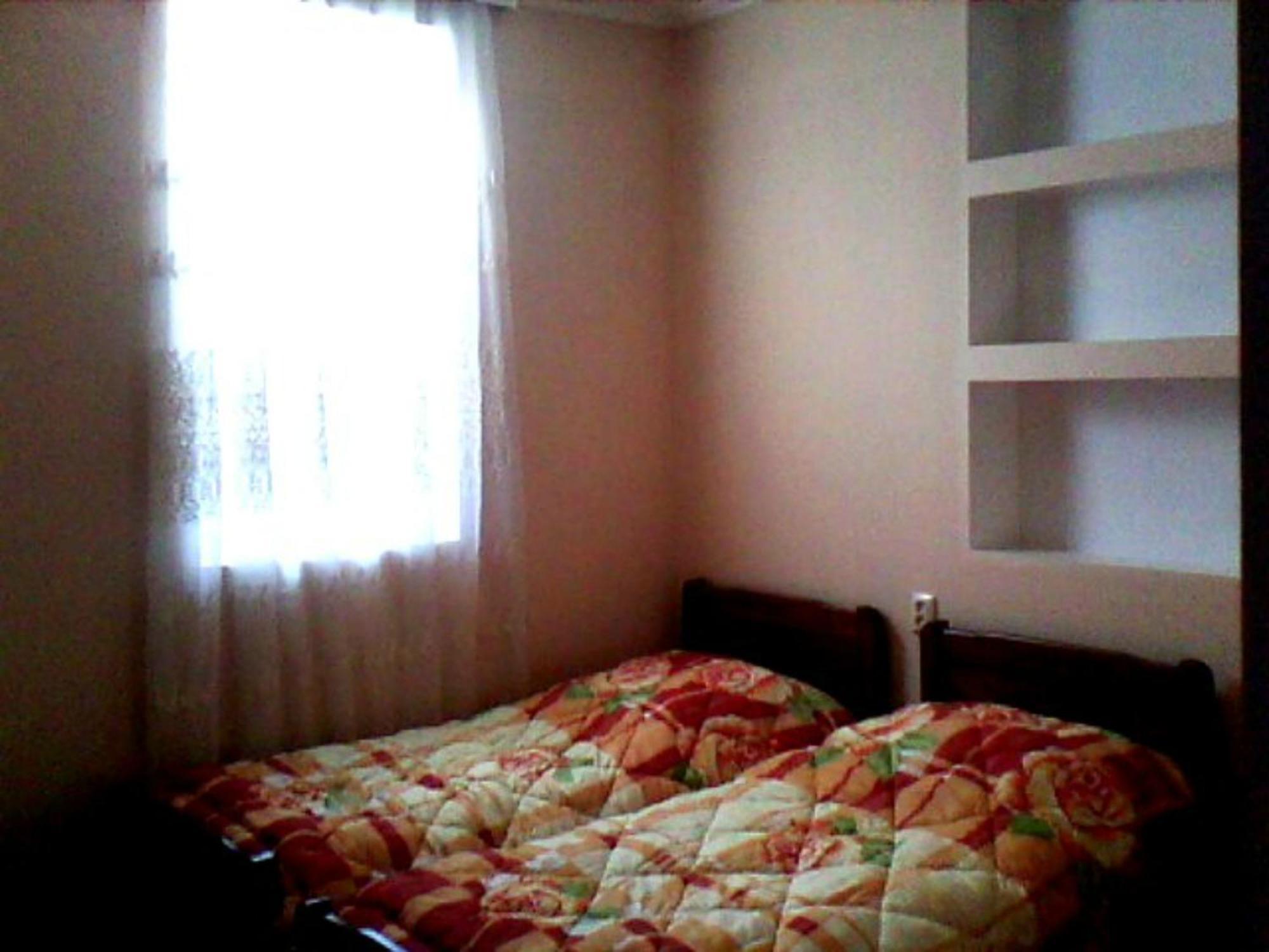 באטומי White Guest House מראה חיצוני תמונה