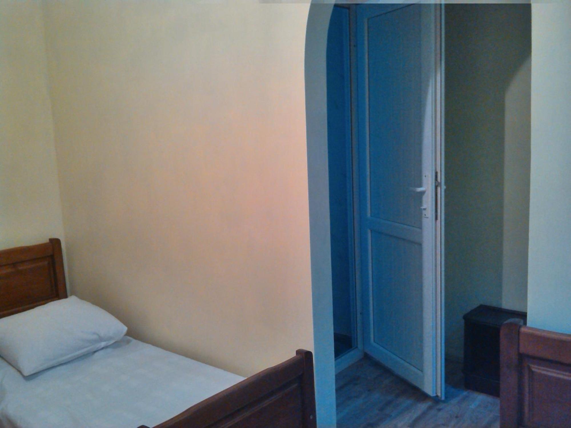 באטומי White Guest House מראה חיצוני תמונה
