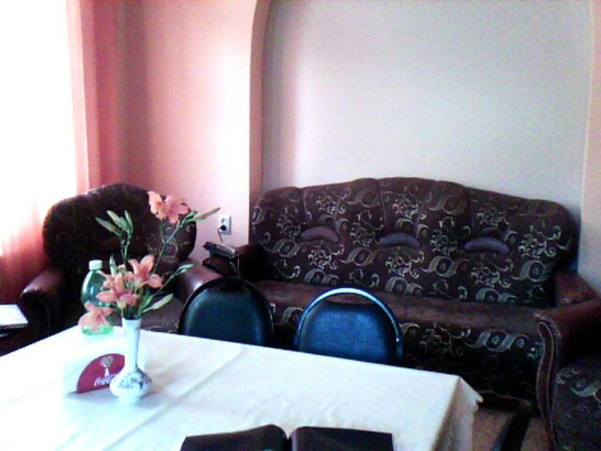 באטומי White Guest House מראה חיצוני תמונה