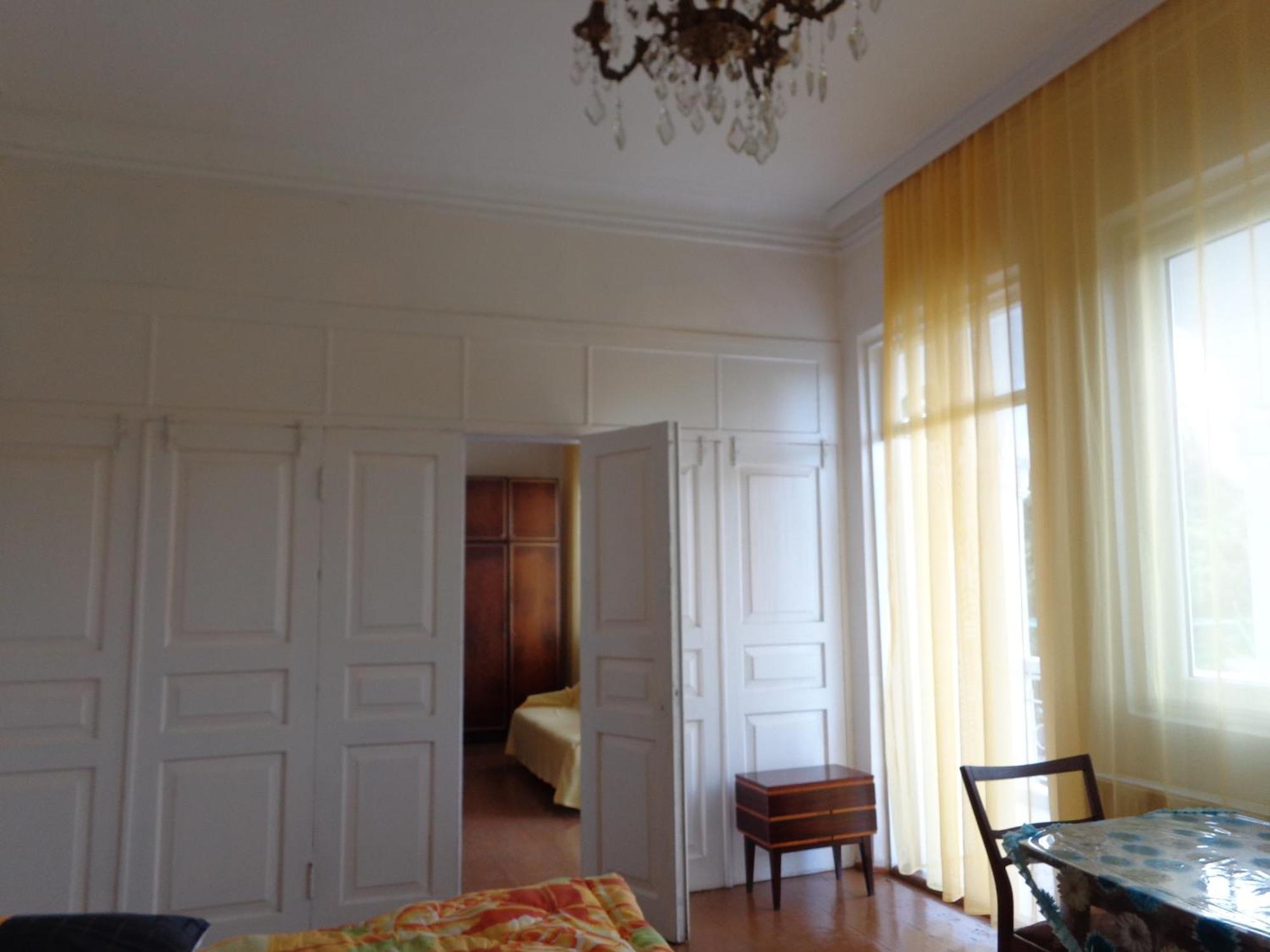 באטומי White Guest House חדר תמונה