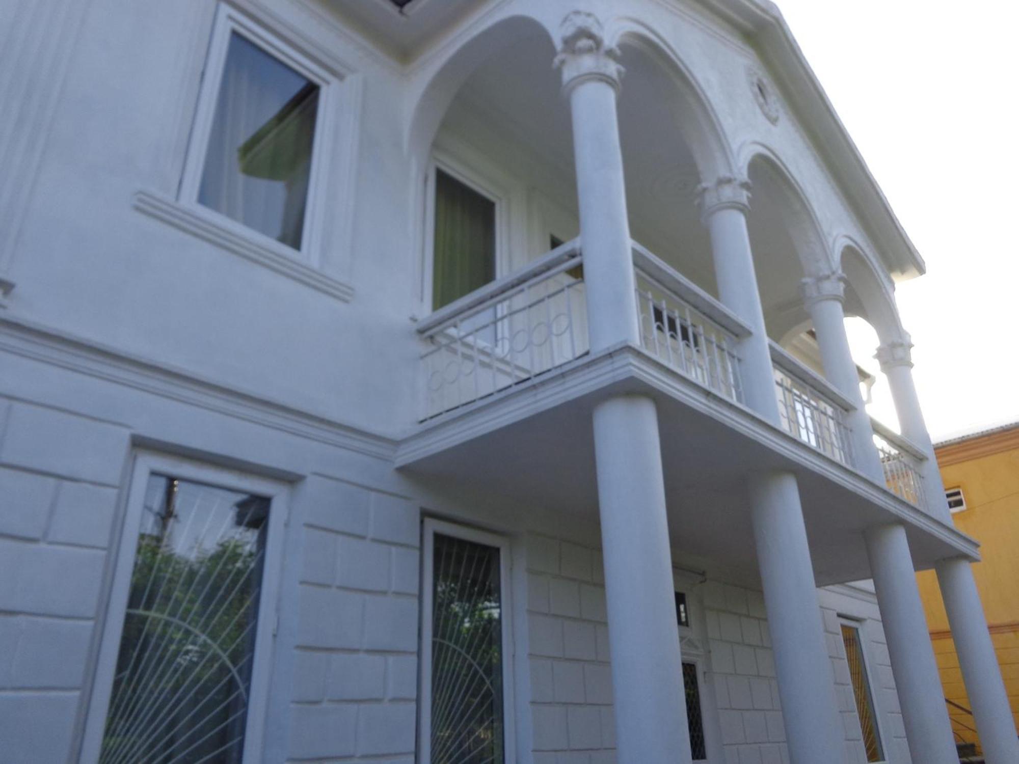 באטומי White Guest House חדר תמונה