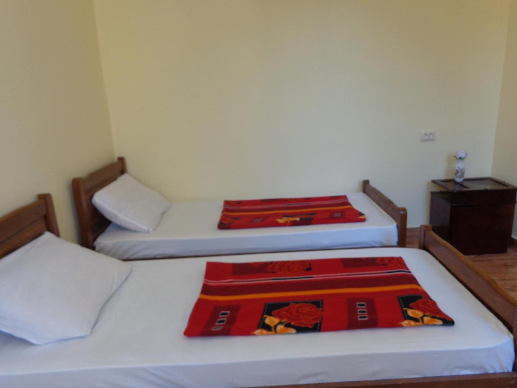 באטומי White Guest House חדר תמונה
