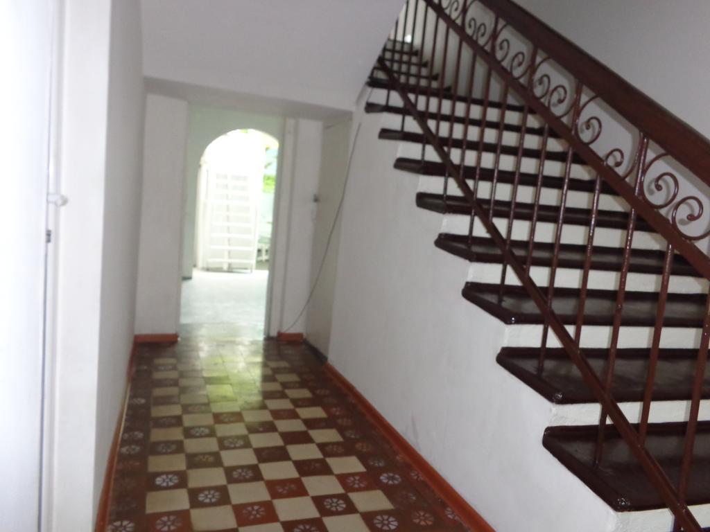 באטומי White Guest House חדר תמונה
