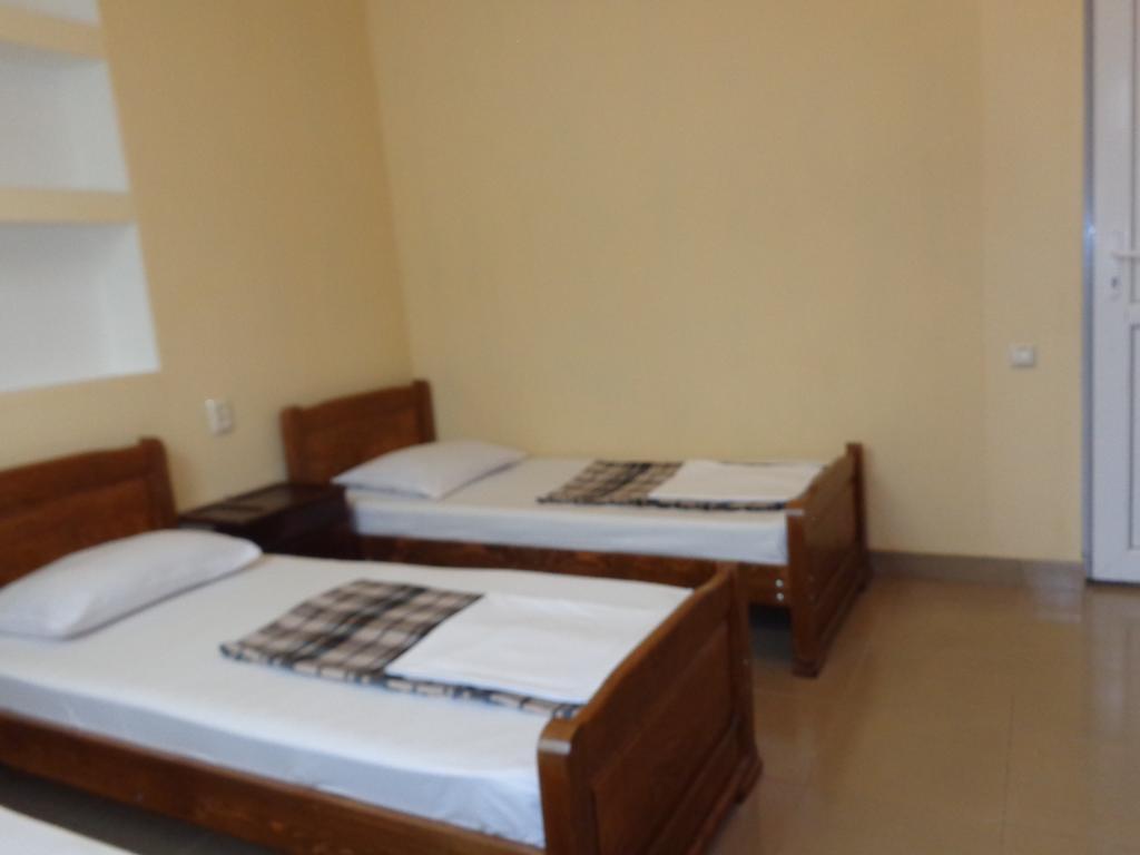 באטומי White Guest House חדר תמונה